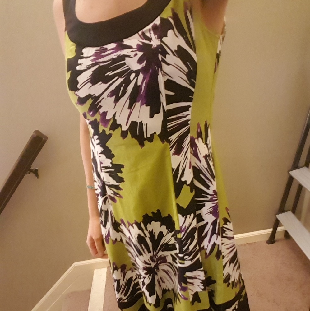 GORGEOUS AND BOLD